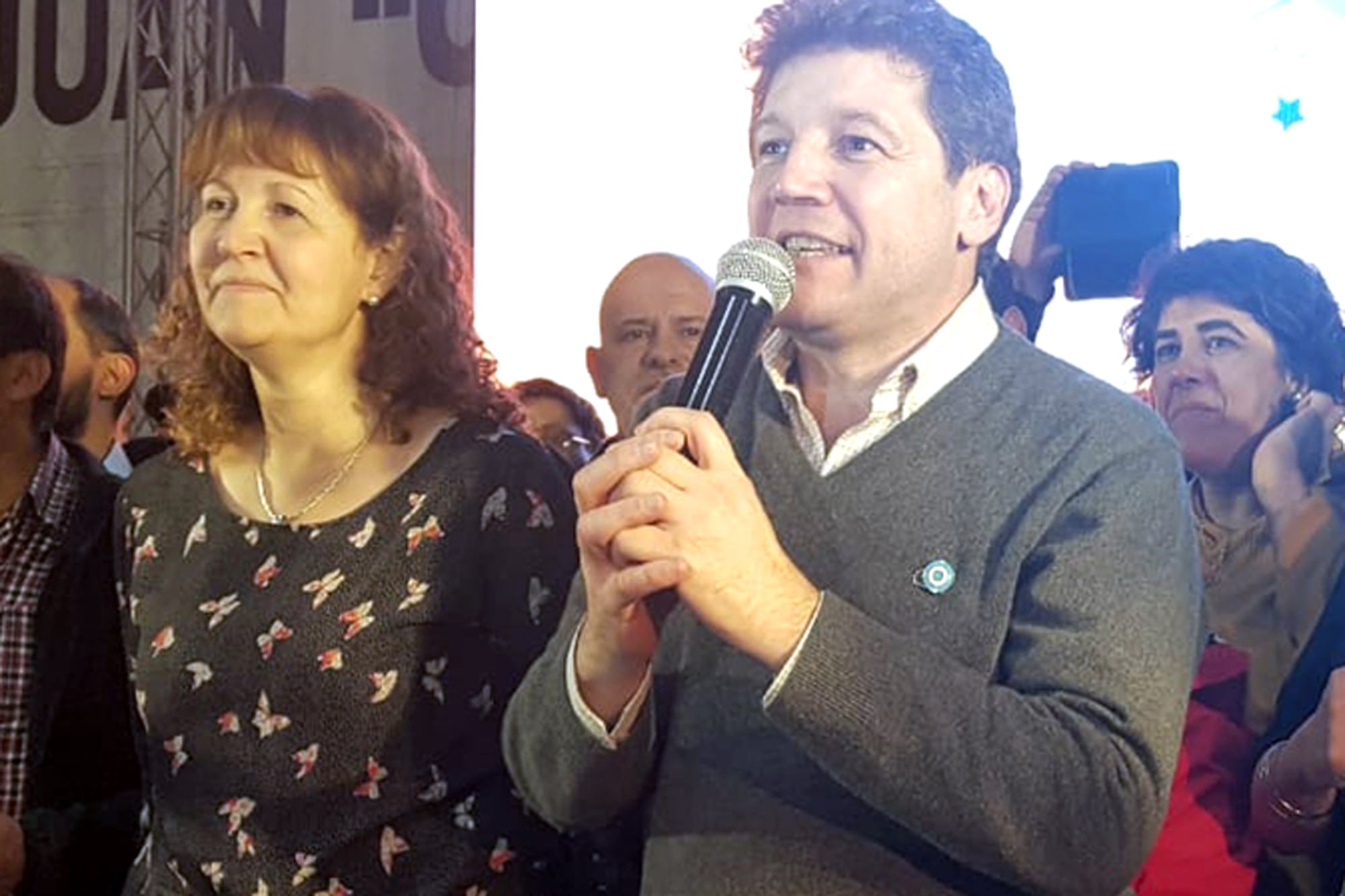 Mónica Urquiza y Gustavo Melella