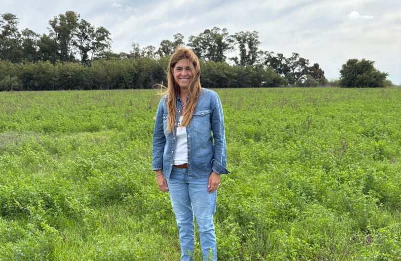 “Es una lucha eterna y más siendo mujer”, dice, sin dramatizar pero con la claridad de quien atravesó años de esfuerzo