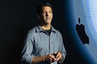 Quién es John Ternus, el ingeniero que será el nuevo CEO de Apple (y qué significa para el futuro de la empresa)