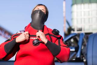 Buzos: una vida bajo el agua y con traje de superhéroe