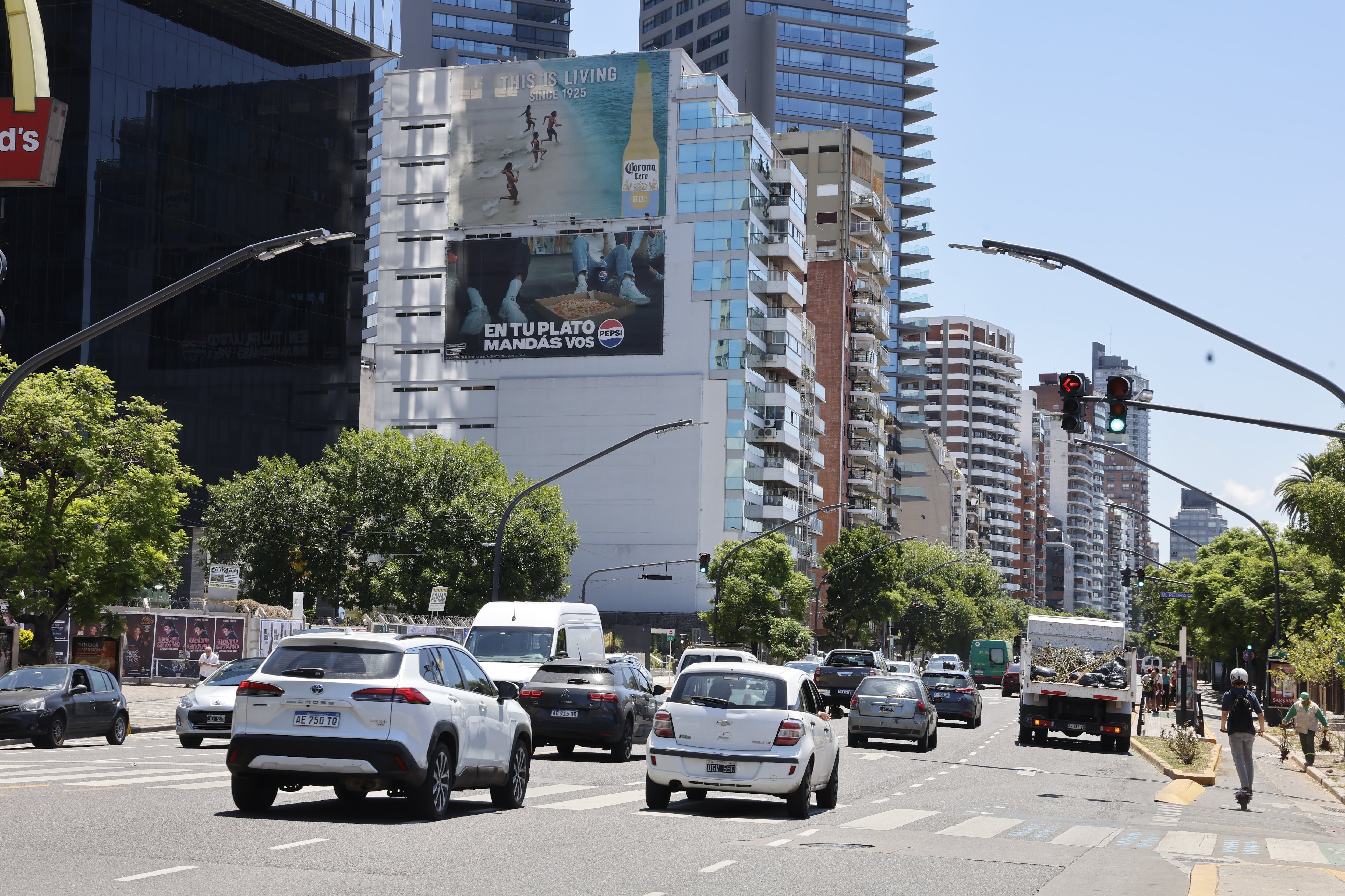 Barrio de Núñez. Av del Libertador, desde Udaondo hasta Ruiz Huidobro con el Parque de la Innovación también.