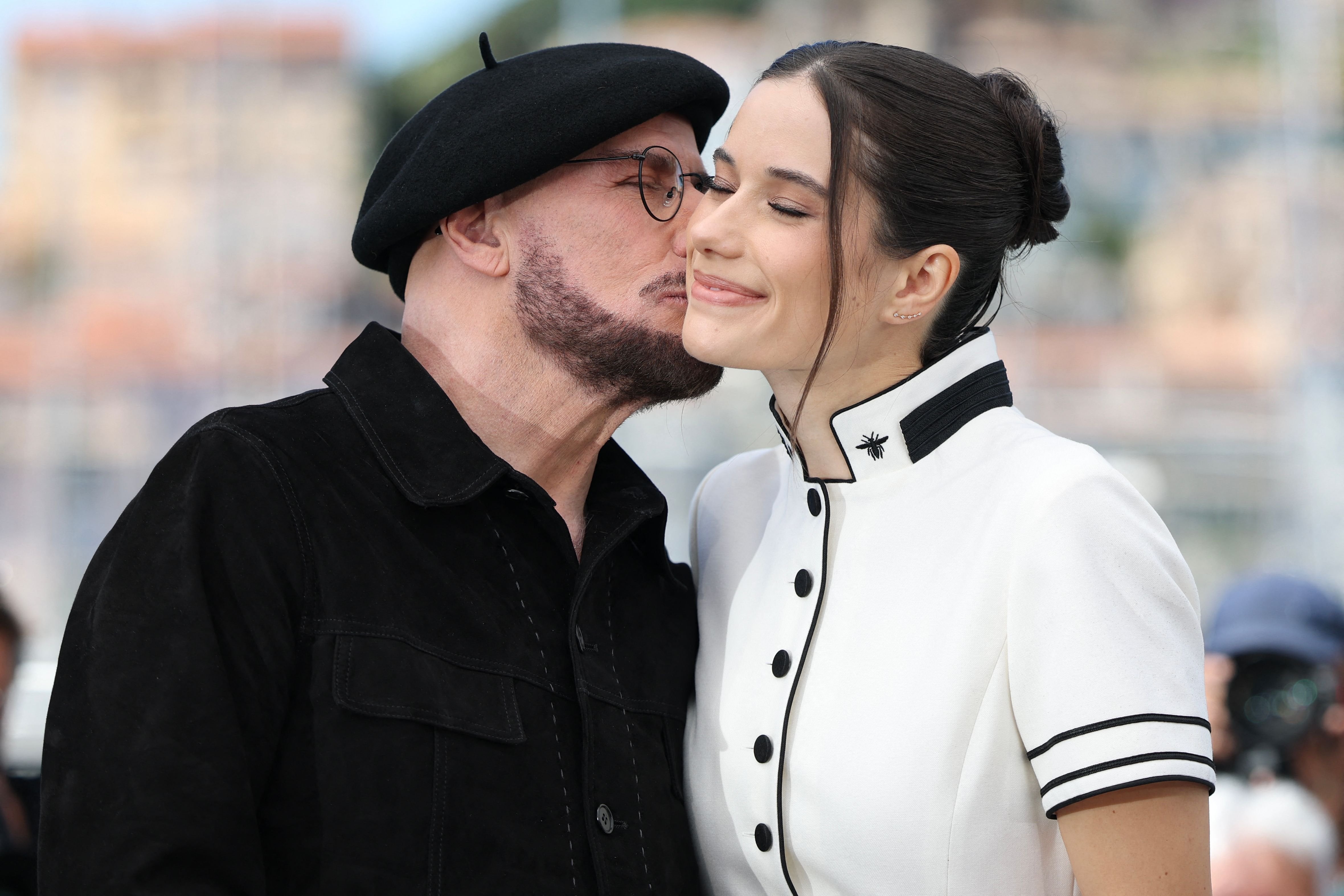 John Travolta y Ella Bleu Travolta presentaron Propeller: One-Way Night Coach en el festival de Cine de Cannes