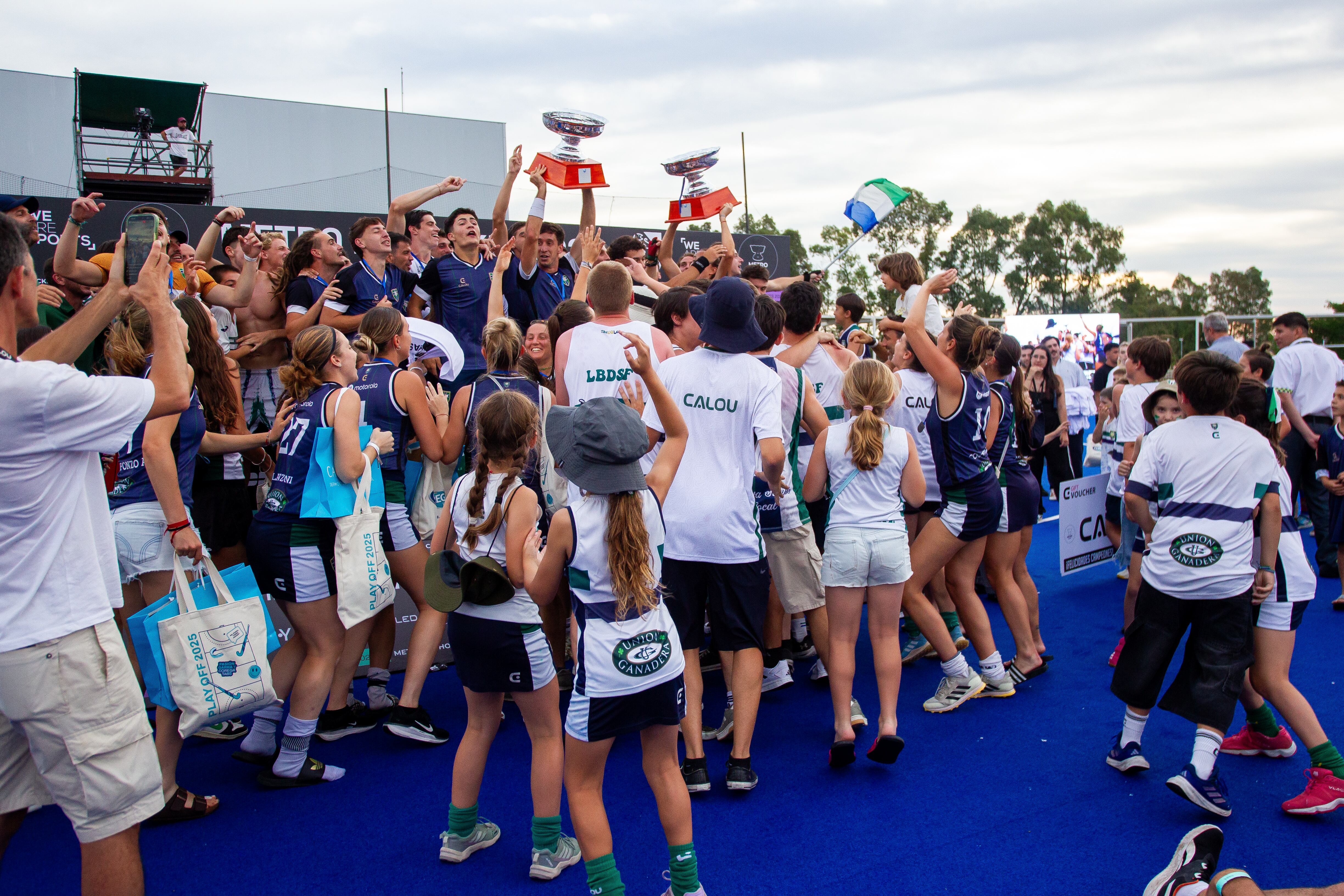 El momento de desatar la alegría después del esfuerzo a lo largo de la temporada: San Fernando se llevó todo
