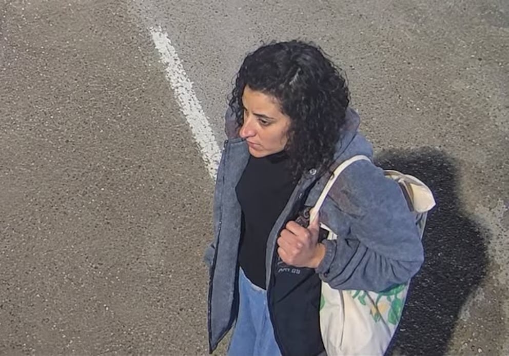 Una de las imágenes de una cámara de seguridad en la ruta 34, cerca de Cañada Rosquín, en Santa Fe, durante la búsqueda de Micaela Albornoz