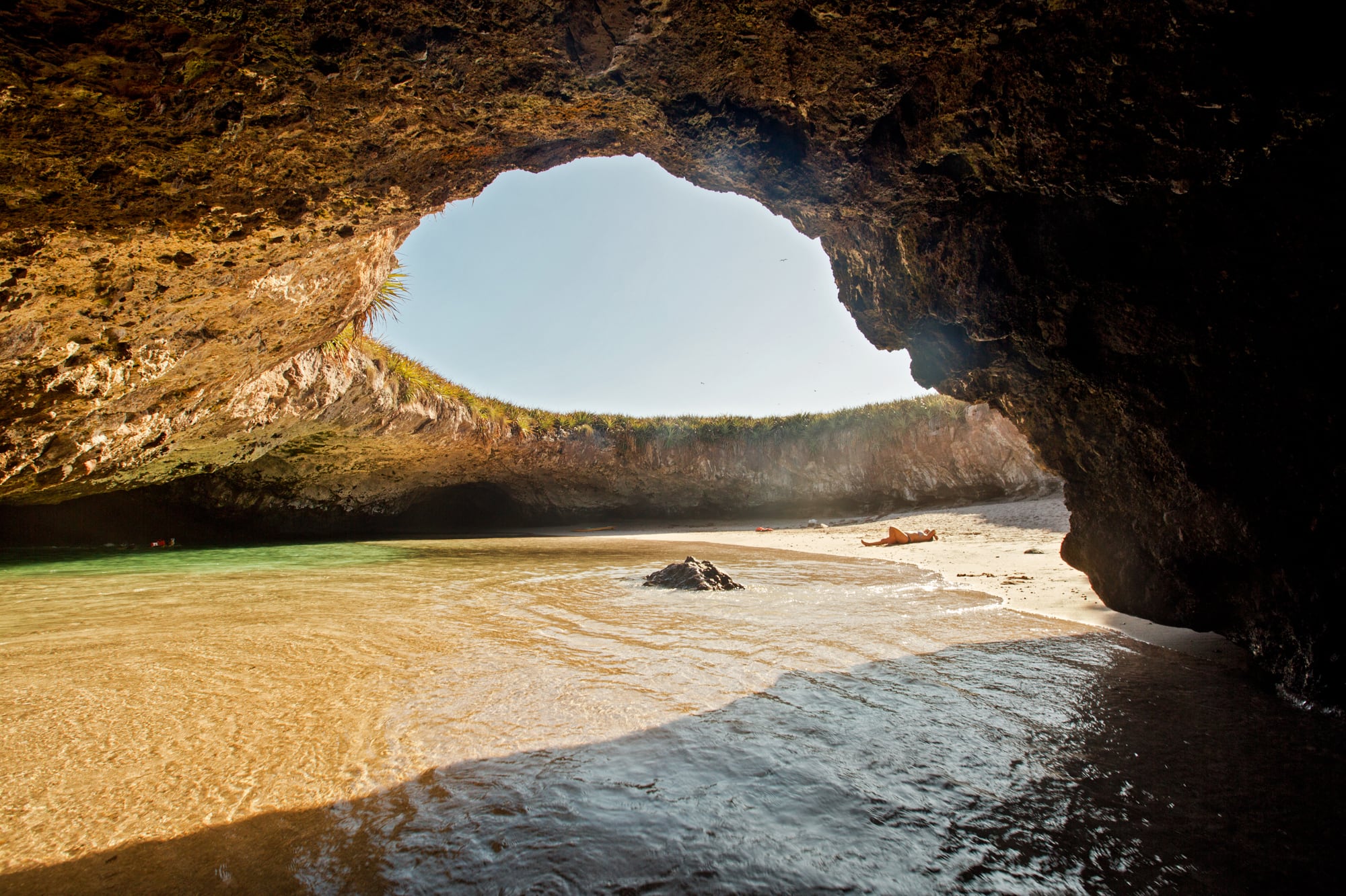 La Escondida, en islas Marietas, una de las playas más aclamadas