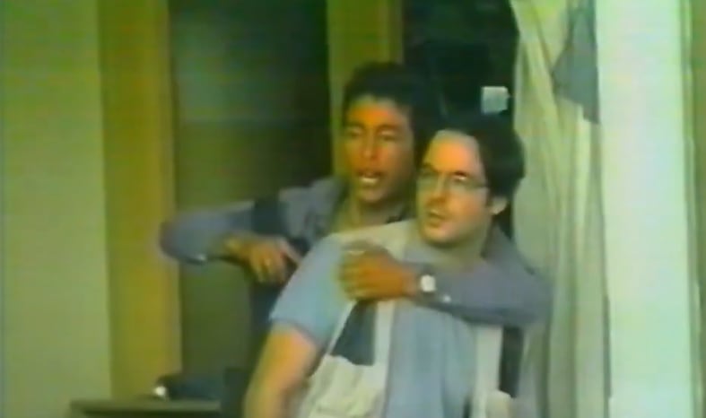 La imagen que recorrió el país: el arma contra la espalda del rehén