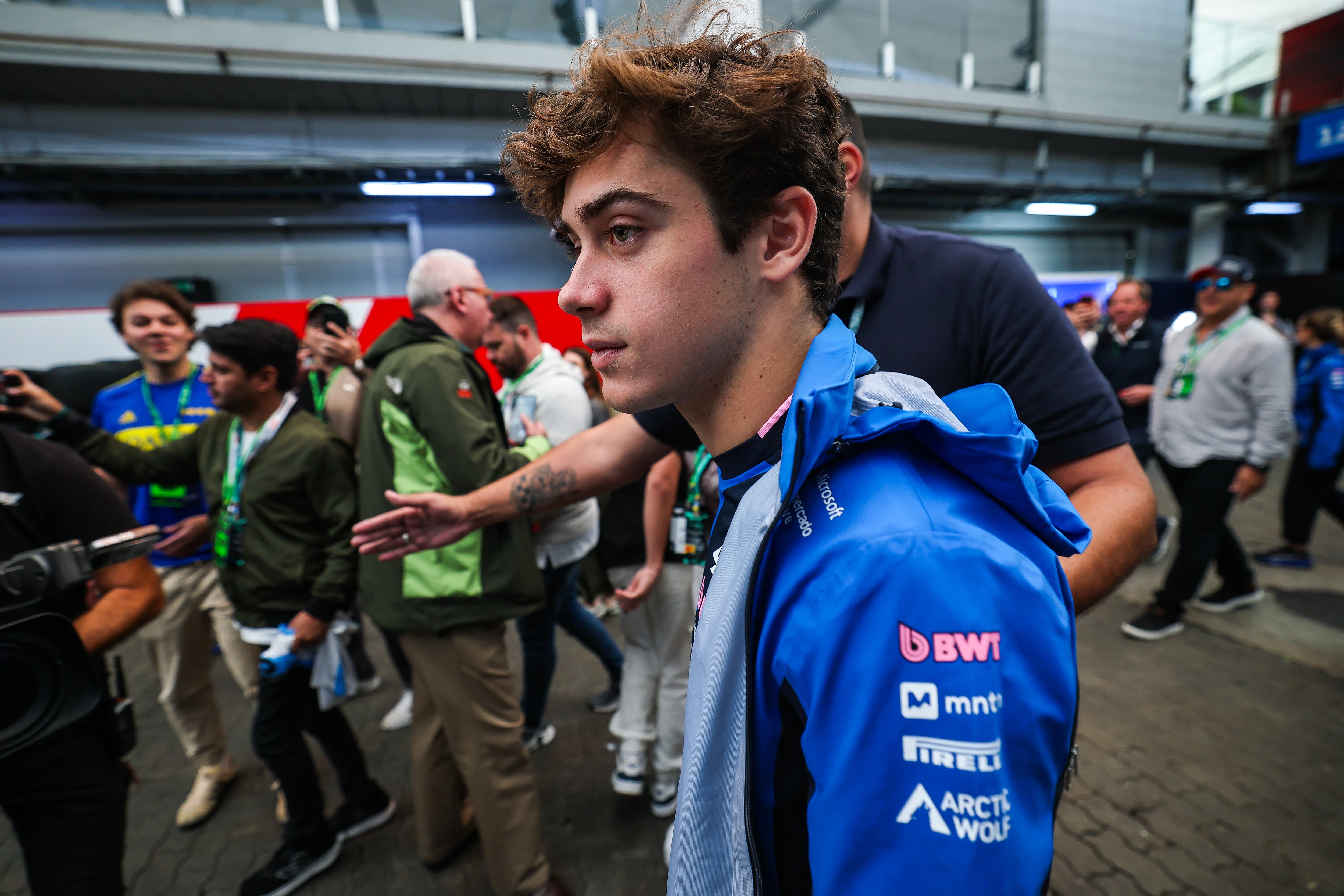 Ni fu ni fa: Colapinto largó 16° y terminó 15° en otro gran premio sin alegrías