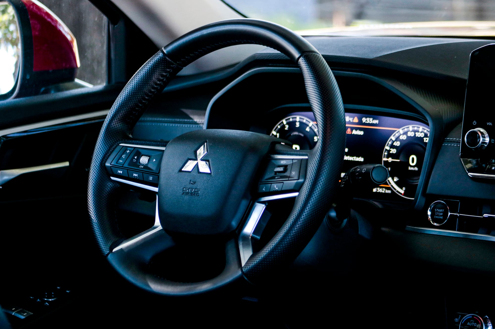 En el interior, el renovado Mitsubishi Outlander ofrece mucha tecnología