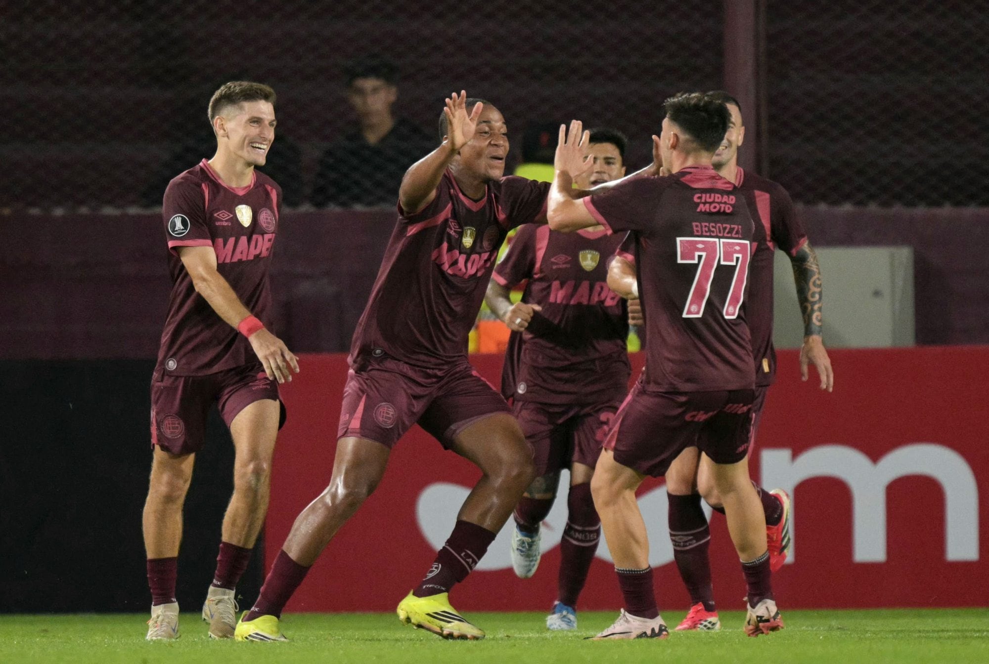 Lucas Besozzi fue el autor del único gol que Lanús logró convertir este sábado (Foto: JUAN MABROMATA / AFP)