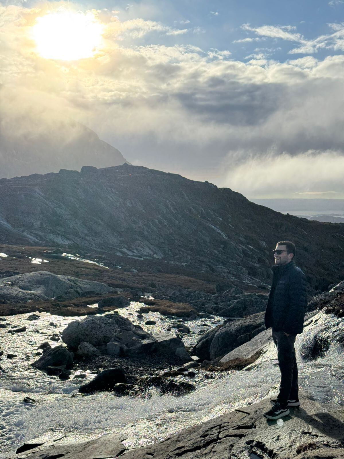 Al principio mi puesto era solo operario de producción, con jornadas de doce horas, luego me ascendieron a asistente y la jornada se redujo a nueve horas.