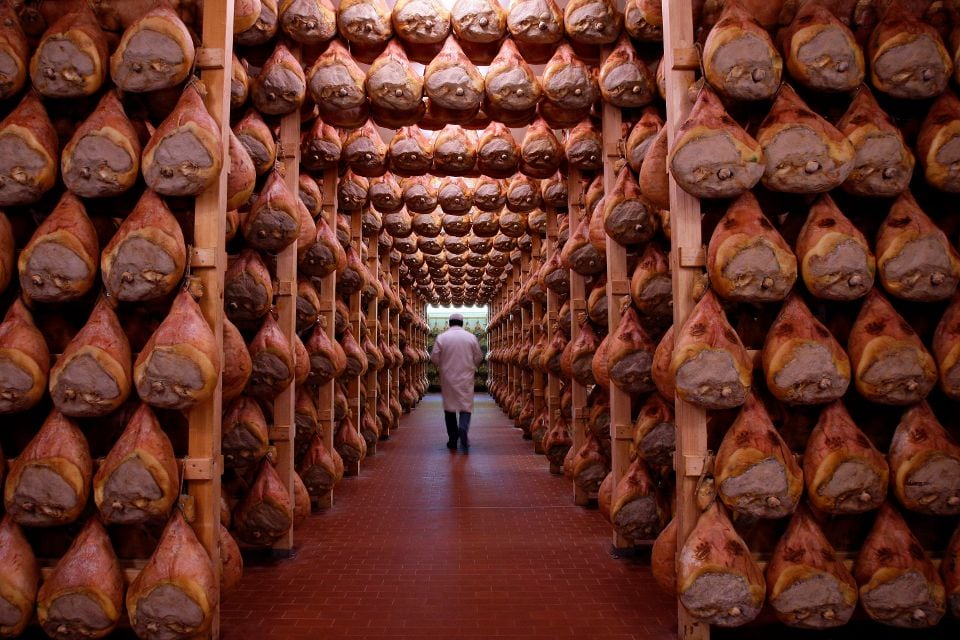 Jamones en la zona de Parma