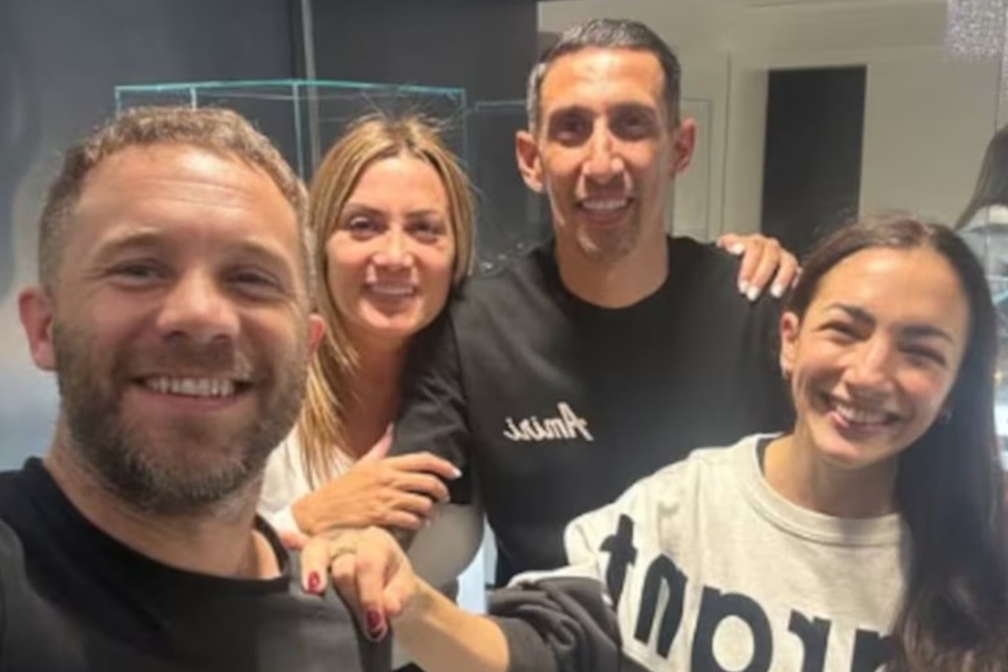 Thelma Fardin y Nico Riera disfrutaron de una velada en Rosario con Ángel Di María y Jorgelina Cardoso