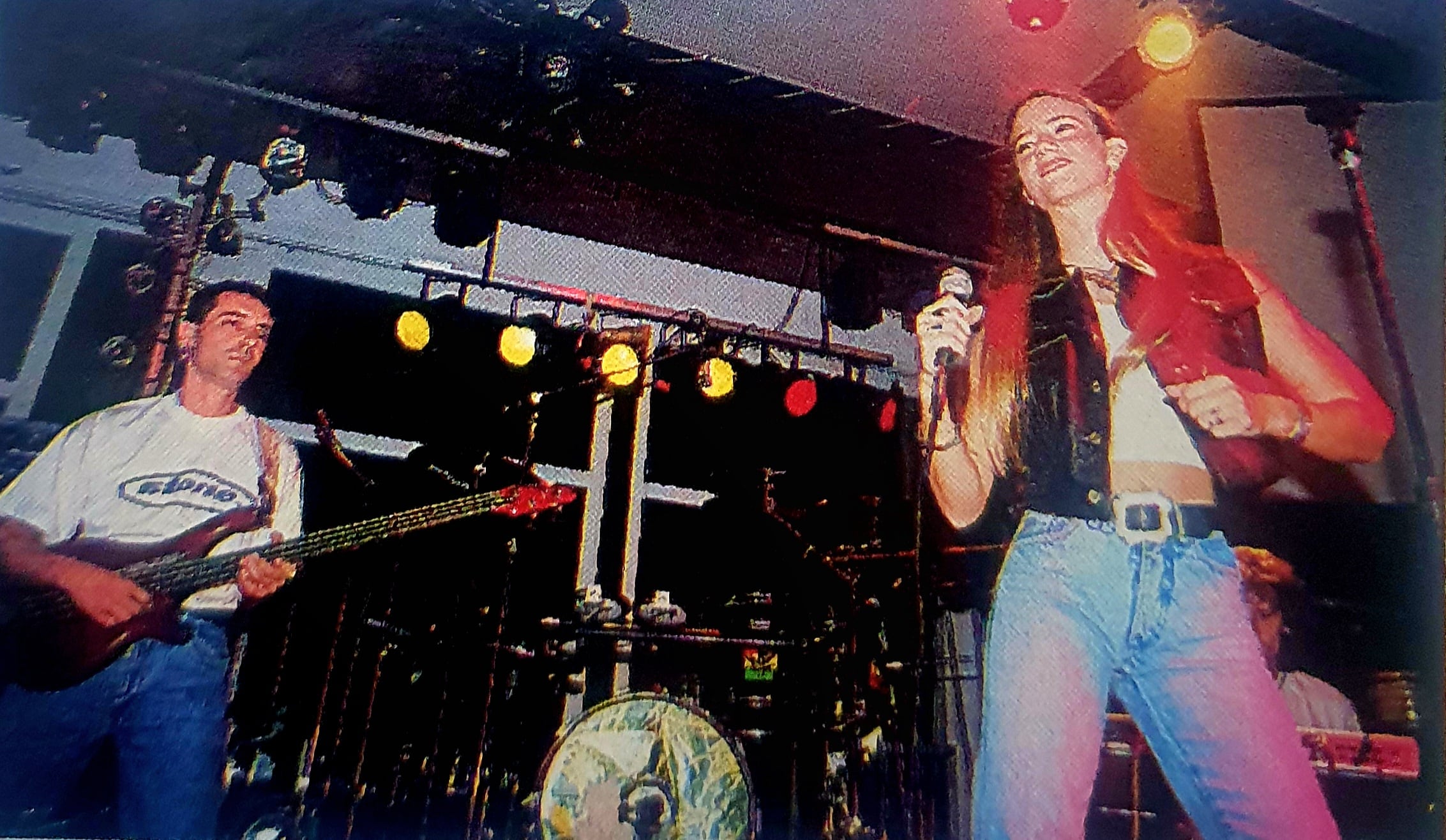 Hizo la tapa del escándalo, fue la rubia más buscada y pocos recuerdan su volantazo: el disco perdido de Nicole Neumann