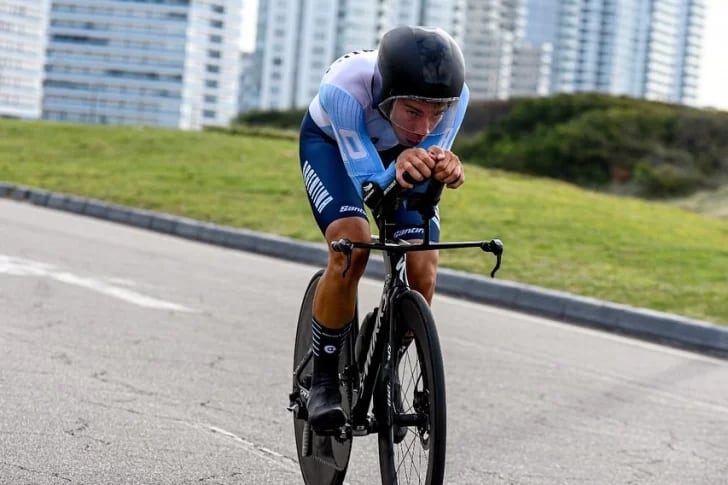 Mateo Kalejman, el ciclista sanjuanino descalificado.