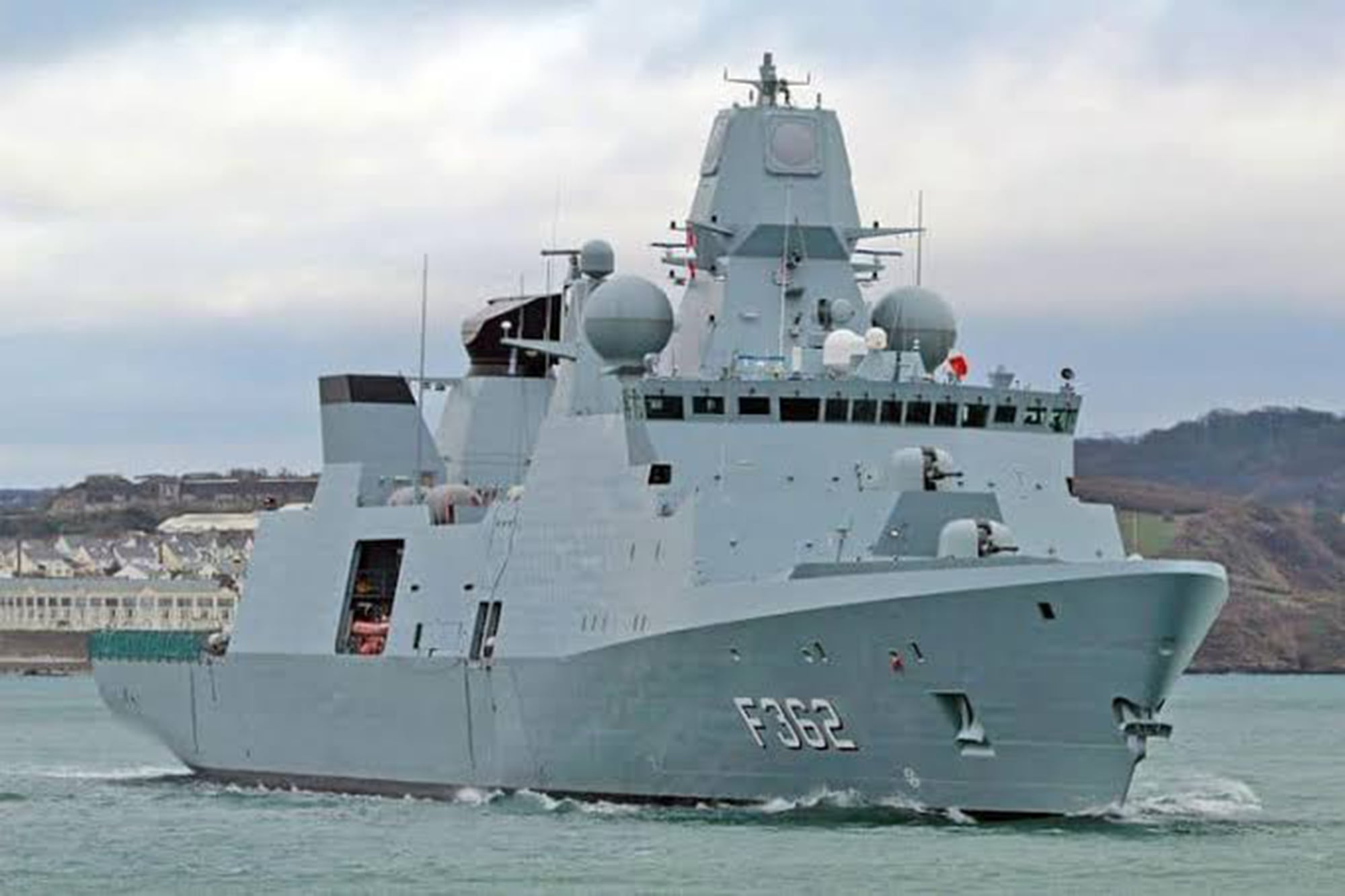 Avanza un acuerdo entre el Reino Unido y Chile para fabricar fragatas militares en el Sur: crece la tensión por Malvinas