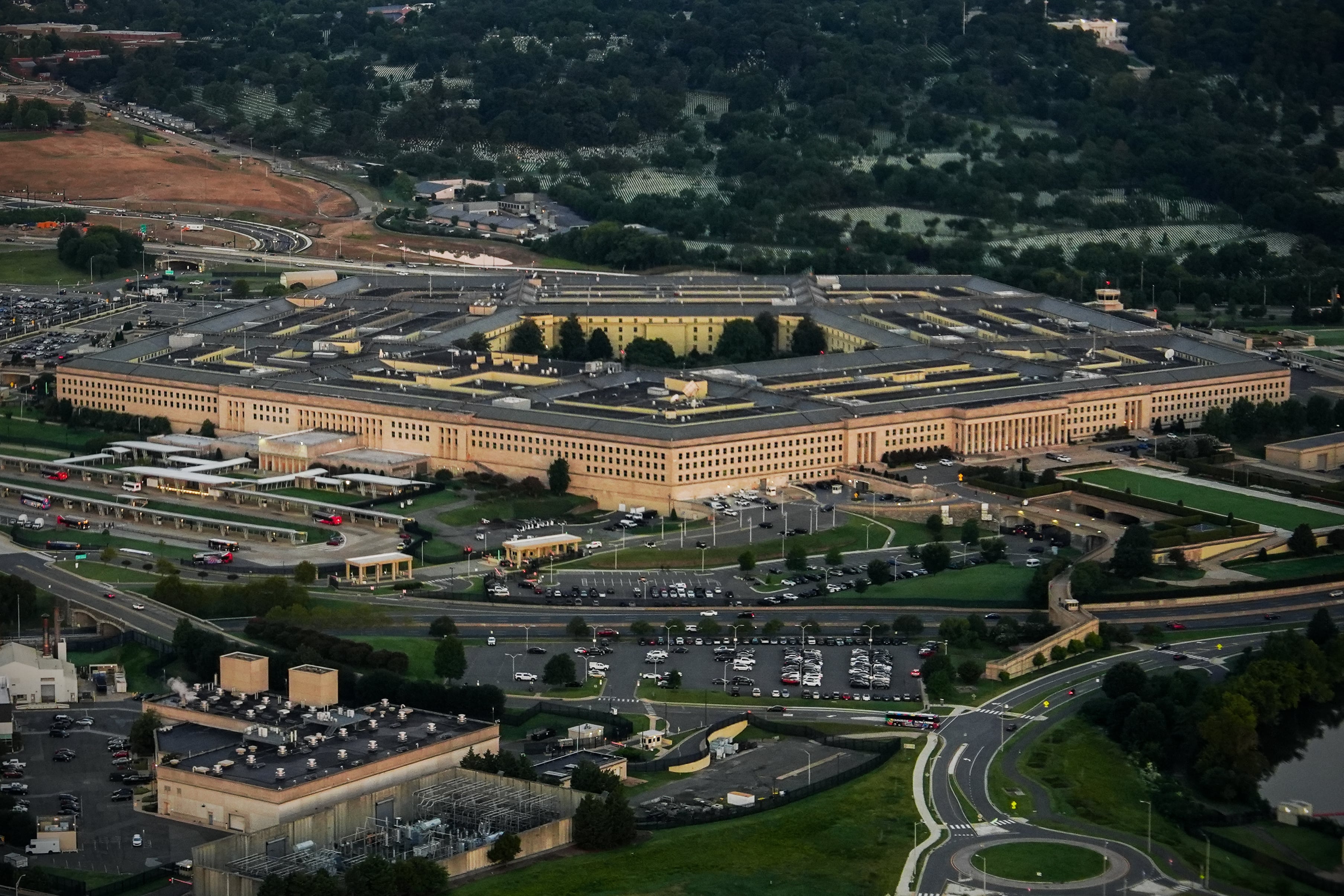 El Pentágono visto desde el aire, el martes 8 de septiembre de 2026, en Washington (AP Foto/Julia Demaree Nikhinson)