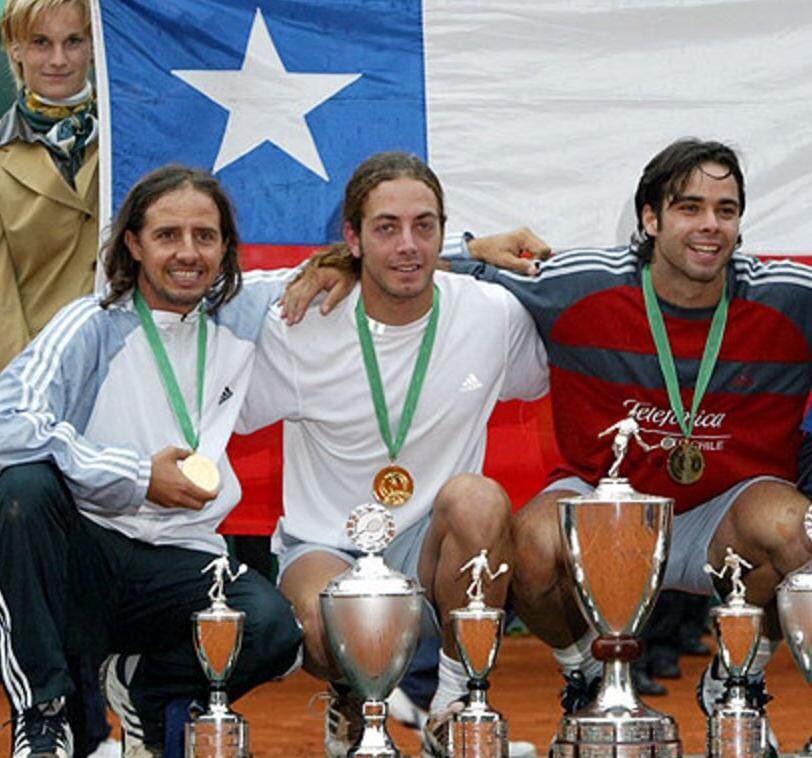 Horacio de la Peña con Nico Massú y Fernando González: un equipo que entró en la historia y que también tuvo al Chino Ríos