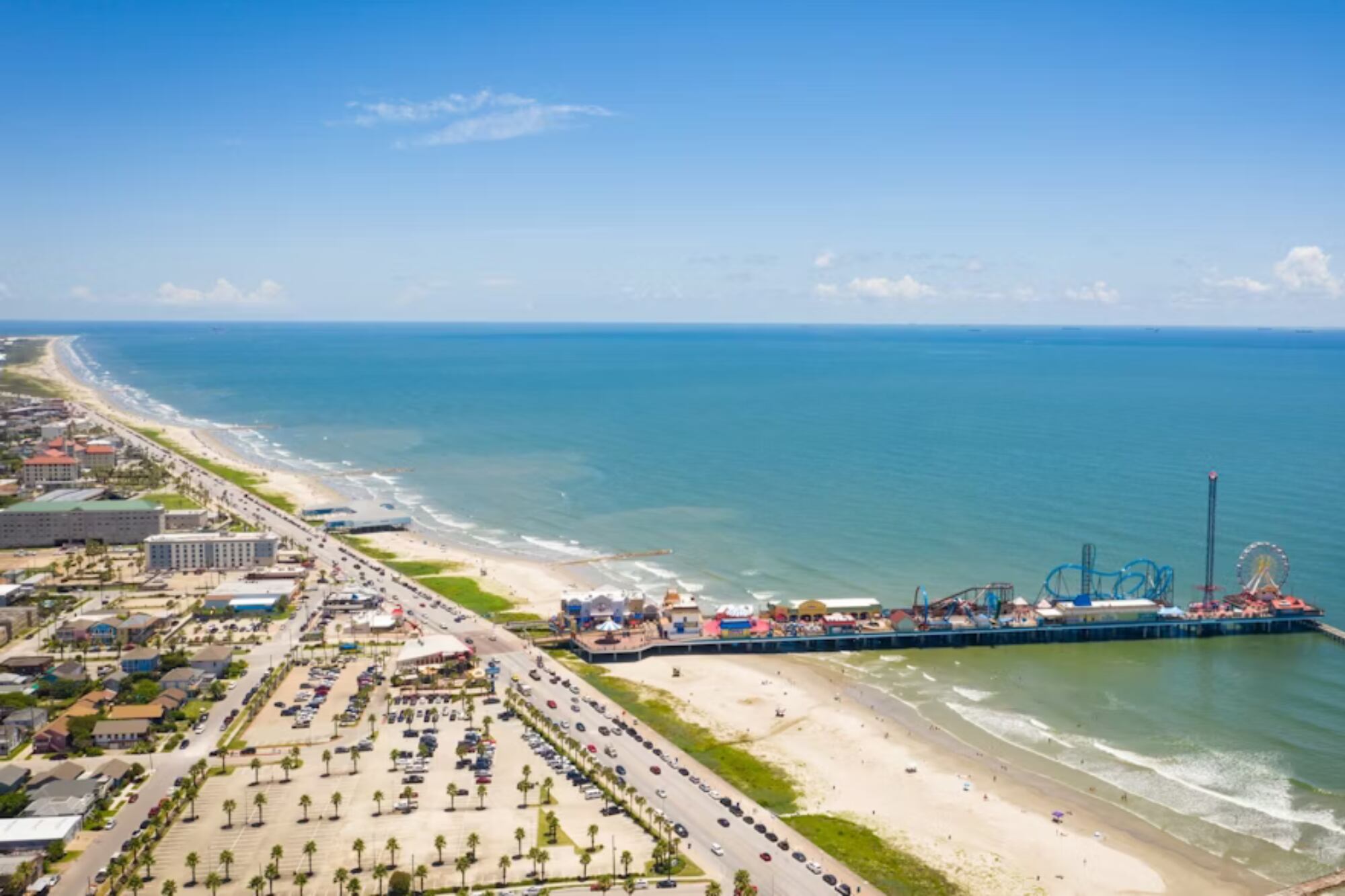 Clearlake Asset Management busca contruir un condominio lujoso frente a la playa que tendrá una azotea diseñada como un crucero