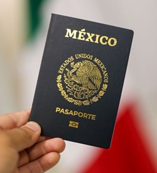 Los mexicanos que residen en Estados Unidos pueden hacer el trámite de su pasaporte a través de las oficinas consulares (Archivo)