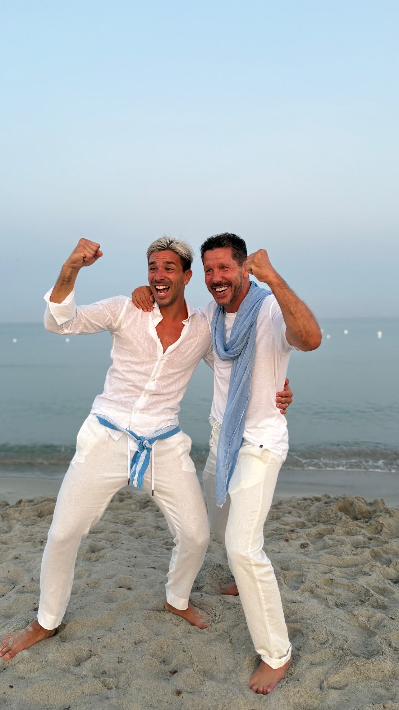 Giovanni y su papá, el Cholo Simeone en el festejo por su cumpleaños número 30