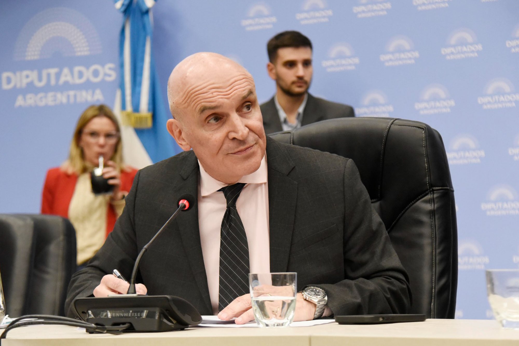 El liberal José Luis Espert preside la comisión de Presupuesto