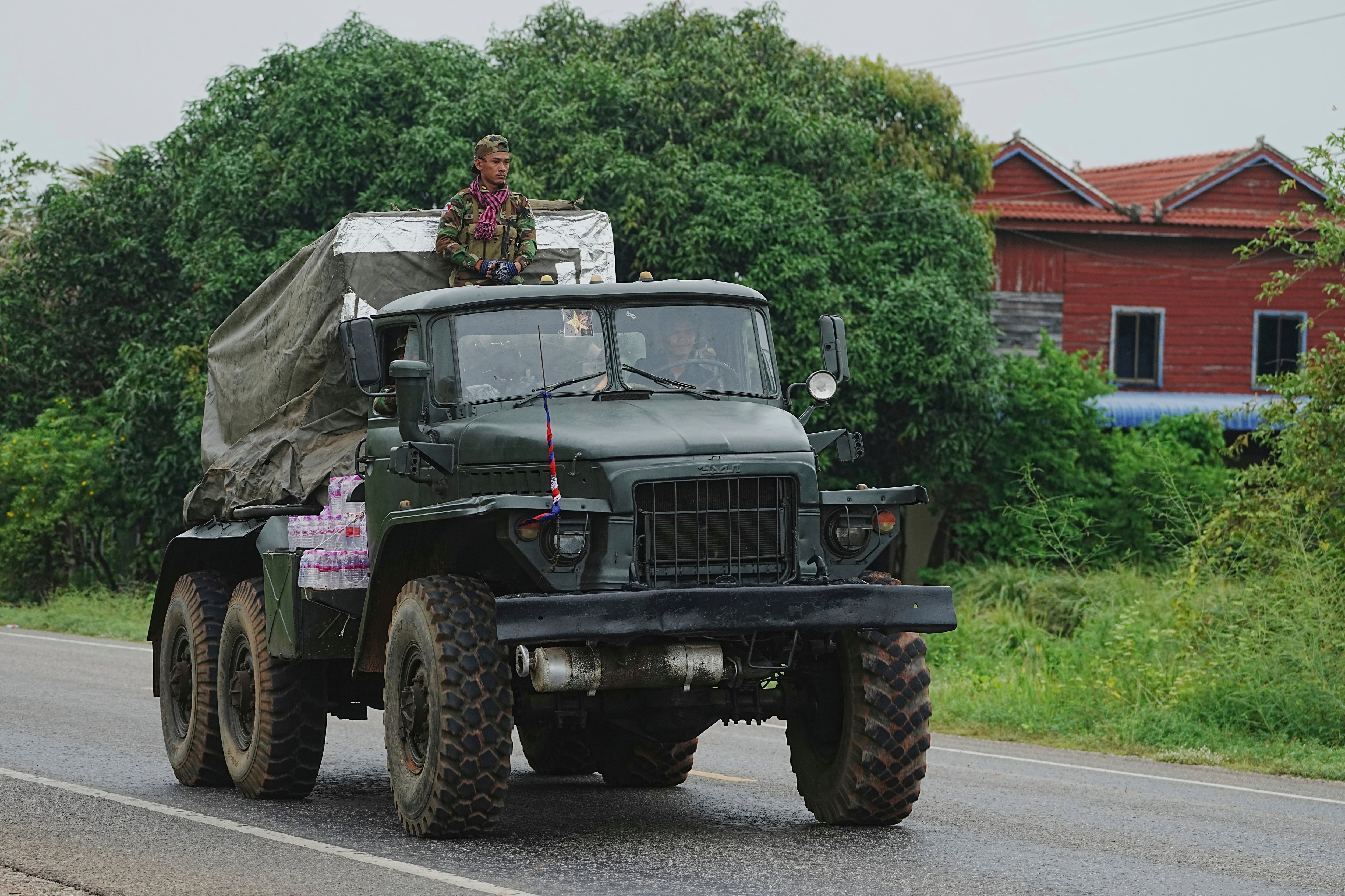 Un vehículo militar en Camboya