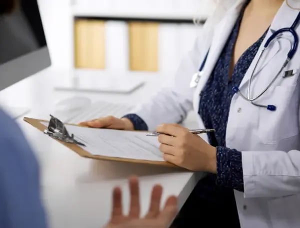 Los cálculos umbilicales son masas duras que se forman en el ombligo por la acumulación de sebo