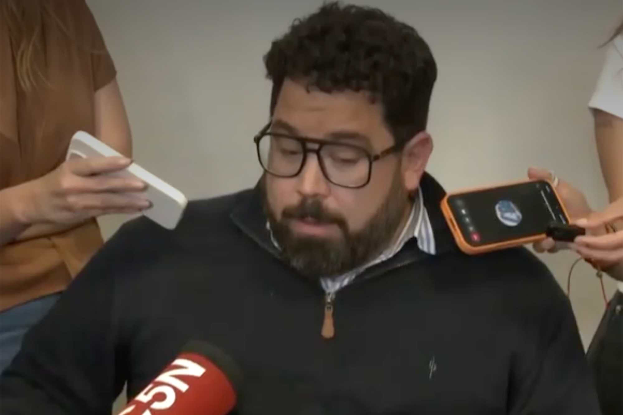 Conferencia de prensa de los fiscal del caso del nene muerto en Comodoro Rivadavia.
Fiscal Facundo Oribones