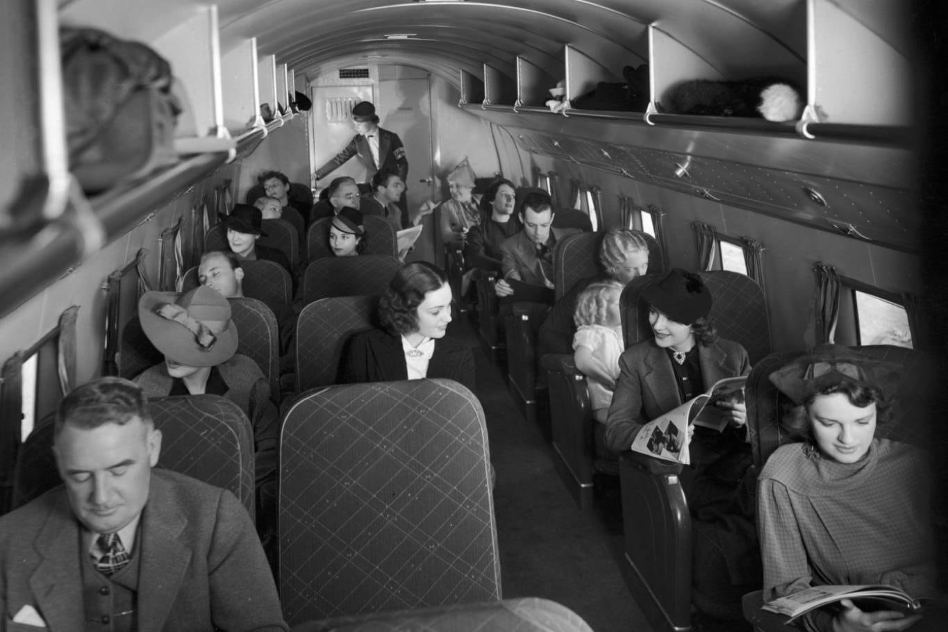 Todos los pasajeros viajaban en primera clase en la década del 30 y 40 porque volar ya de por sí era un lujo