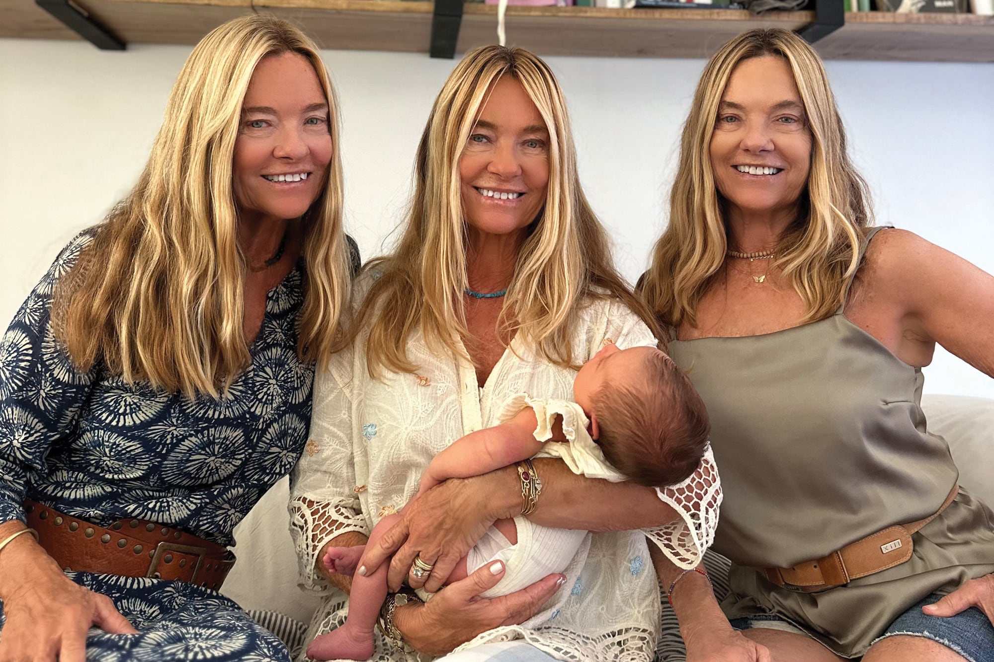 La noticia del nacimiento la compartió en sus redes sociales la mamá de Sonia, la trilliza María Emilia, que está encantada con su nieta. En total, las Trillis tienen veintiún nietos, pero Eugenia (a la izquierda de la imagen) reveló en el mismo video que se viene el número veintidós… “El cuento de nunca acabar”, dijeron, entre risas