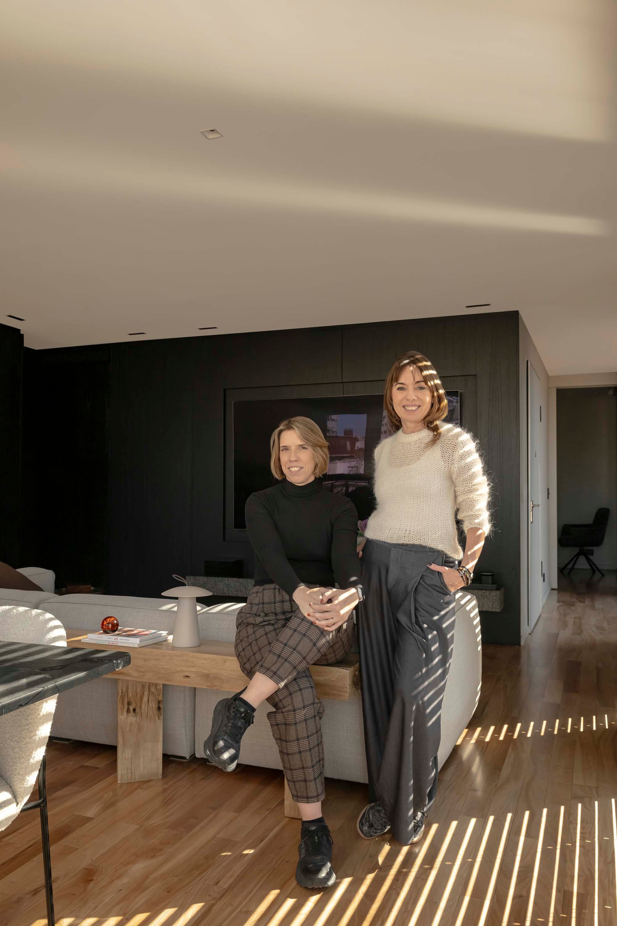 Arquitecta Claudia Alonso e Interiorista Constanza Franchini.
