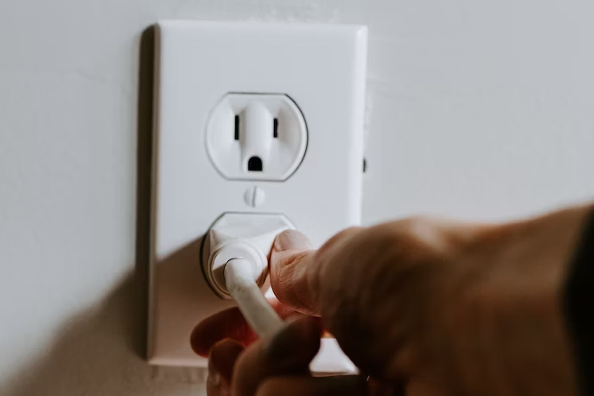 El Gobierno dispuso aumentos en las tarifas de electricidad y cambió la forma de medir el consumo