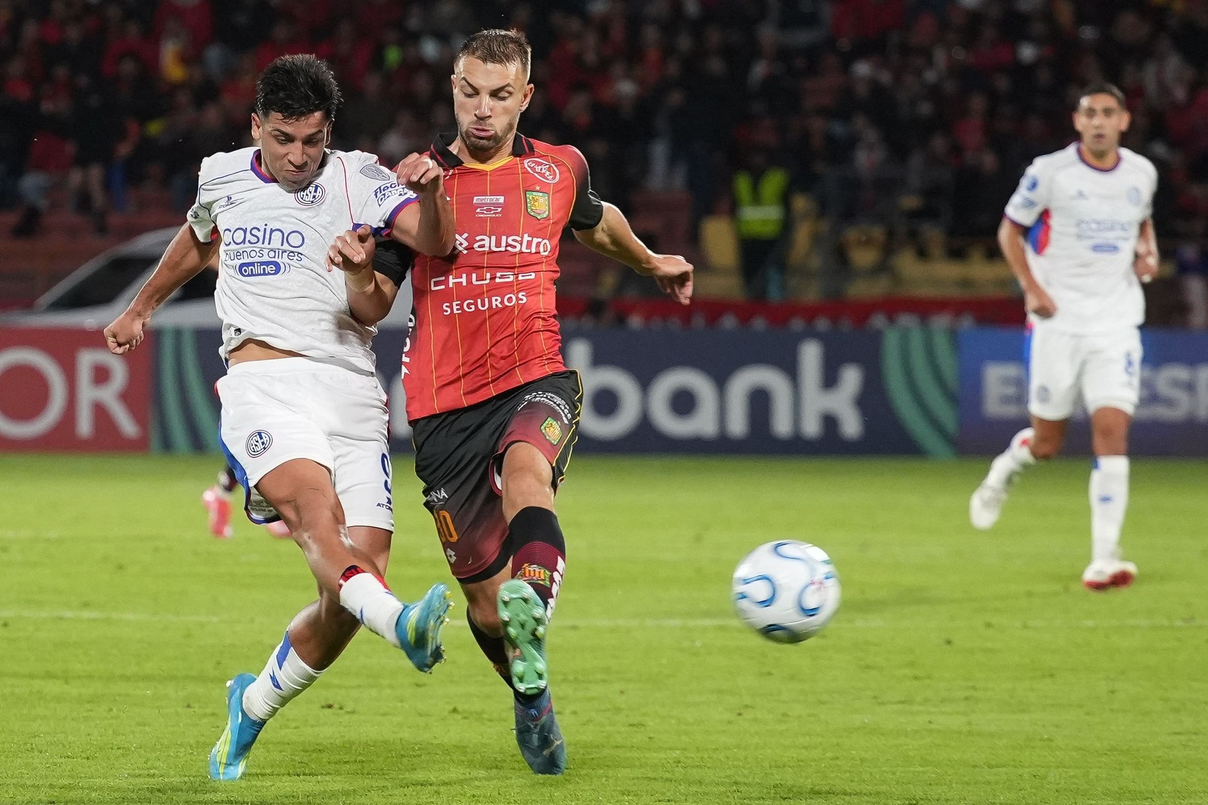 Copa Sudamericana: San Lorenzo le hizo frente a la altura de Cuenca y mereció ganarlo, pero lamentó el 0-0