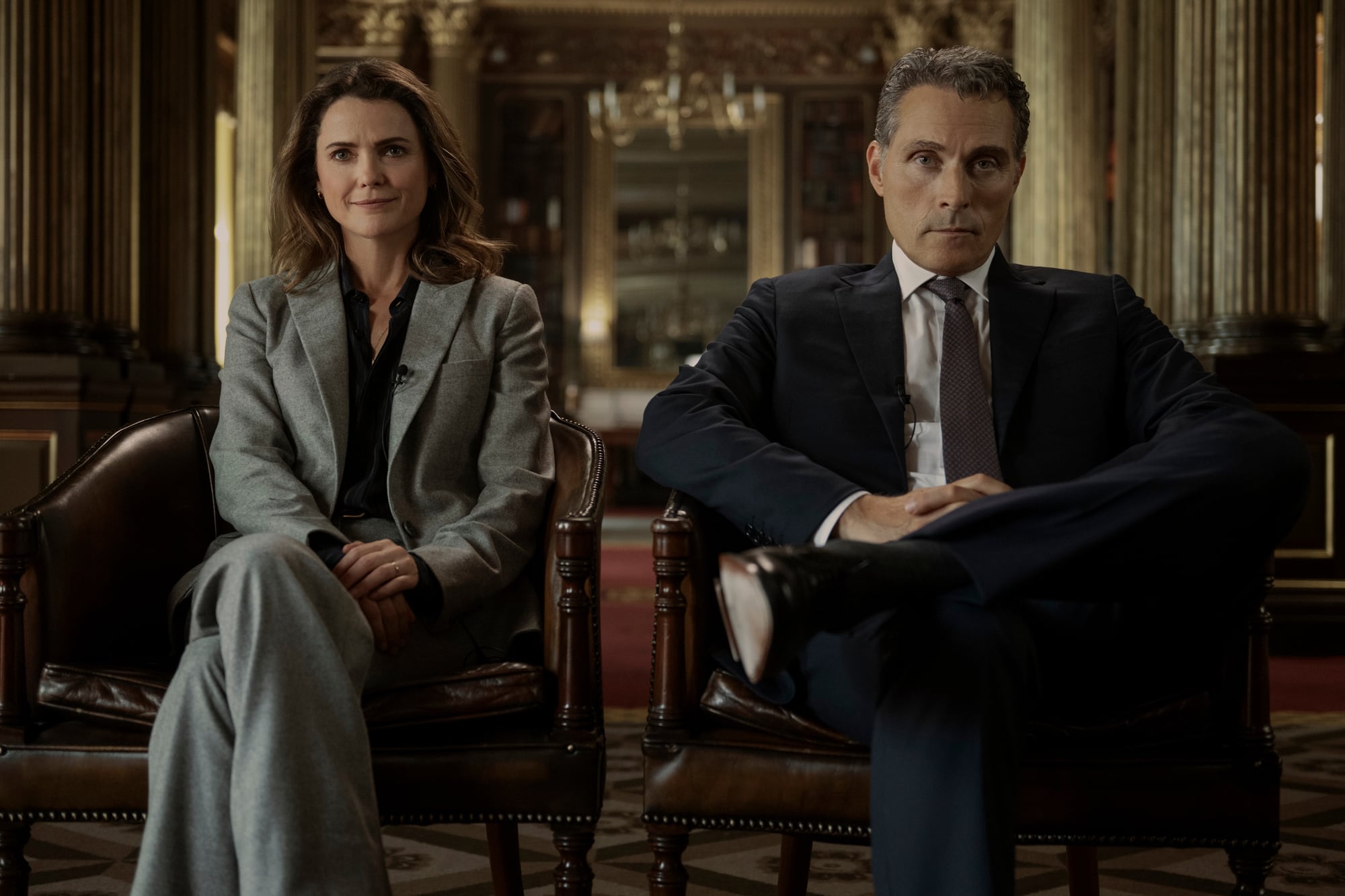 Kate Wyler (Keri Russell) y Hal Wyler (Rufus Sewell)
