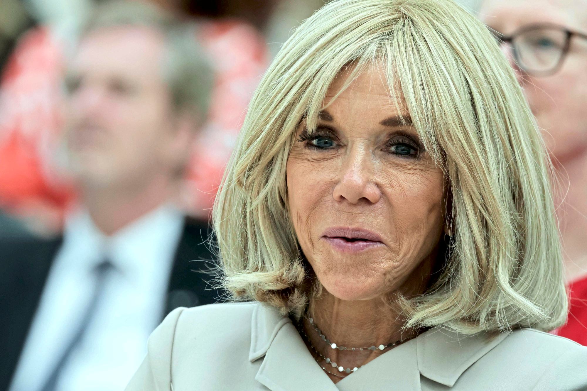 La dignidad de Brigitte Macron