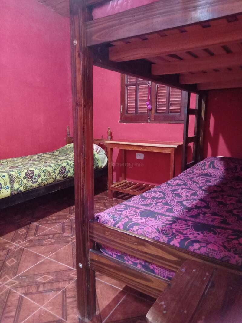 El hotel ofrece al voluntario una habitación, wifi y agua caliente las 24 horas
