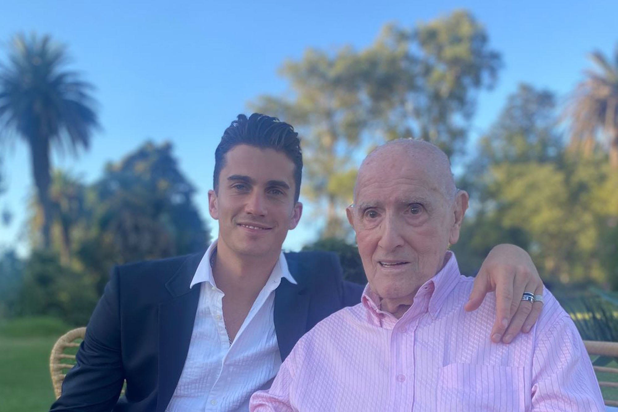 Tomás Guarracino junto a su abuelo Salvador, fundador de Freddo