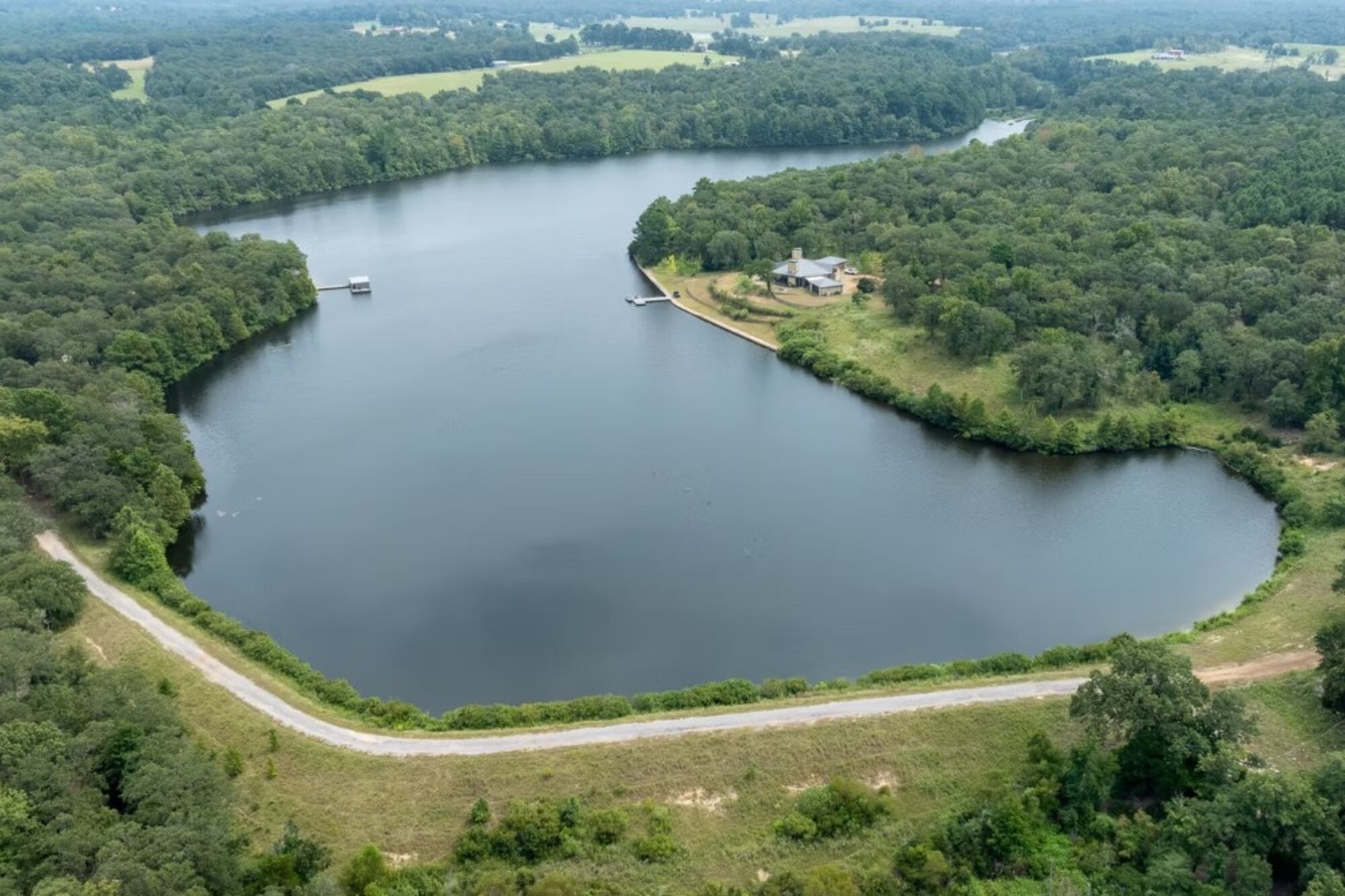 El Karns Ranch destaca por la impresionante fauna que rodea al terreno