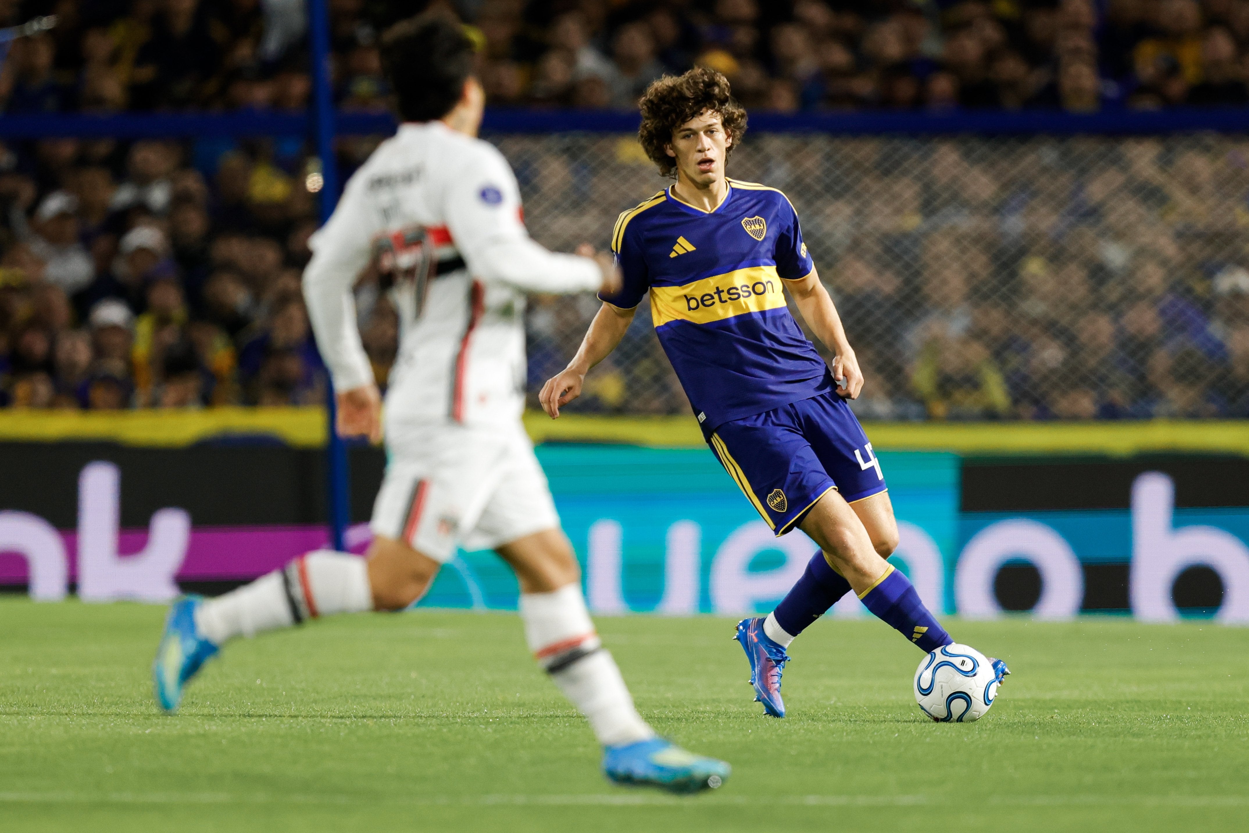 Arruabarrena señaló que Herrera muestra “esa entereza que tiene que tener un central de Boca”