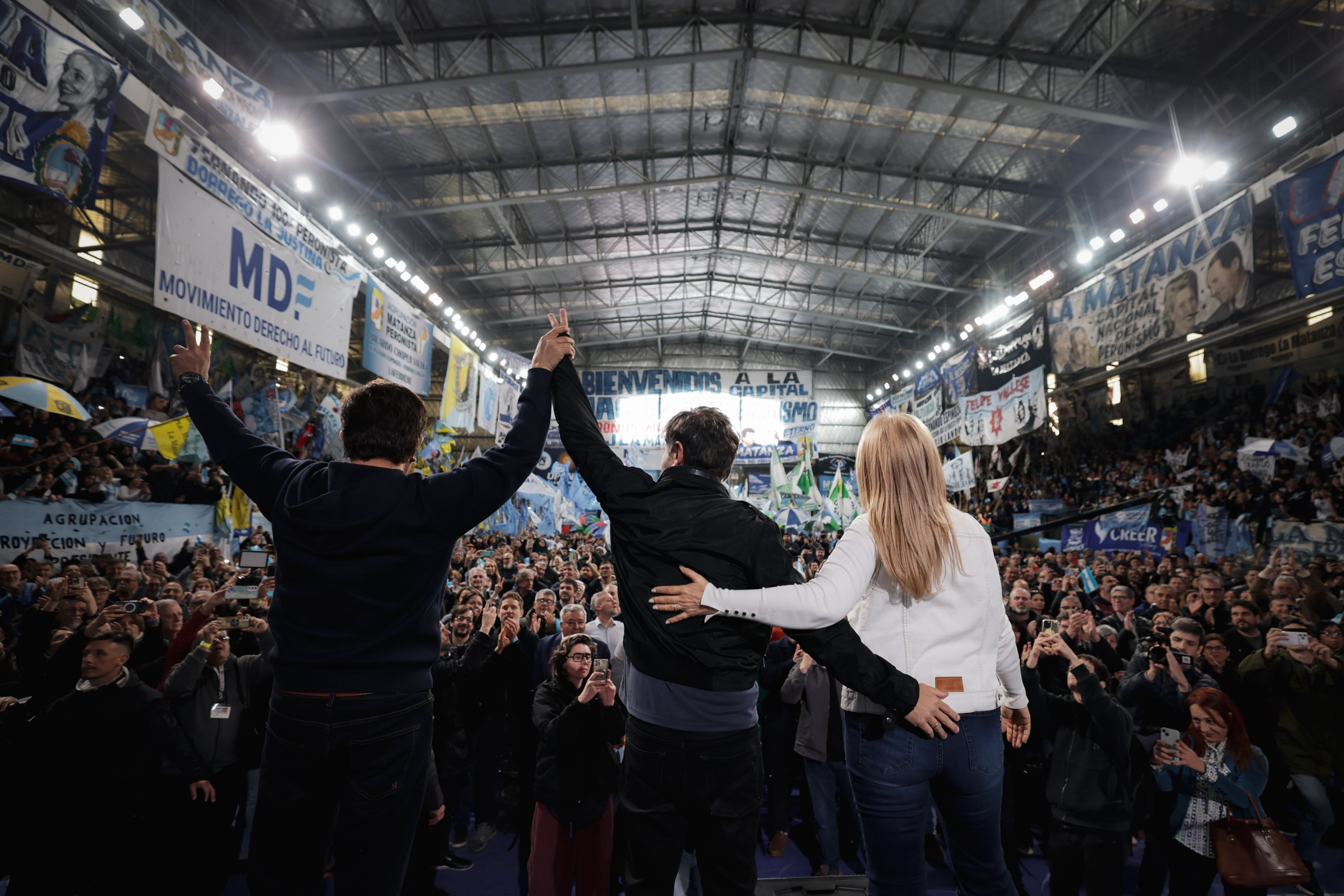 El PJ pidió por la libertad de Cristina Kirchner y Kicillof dijo: “Cuenten conmigo para derrotar esta pesadilla en las urnas” 8 Kicillof, con Magario y Espinoza en La Matanza