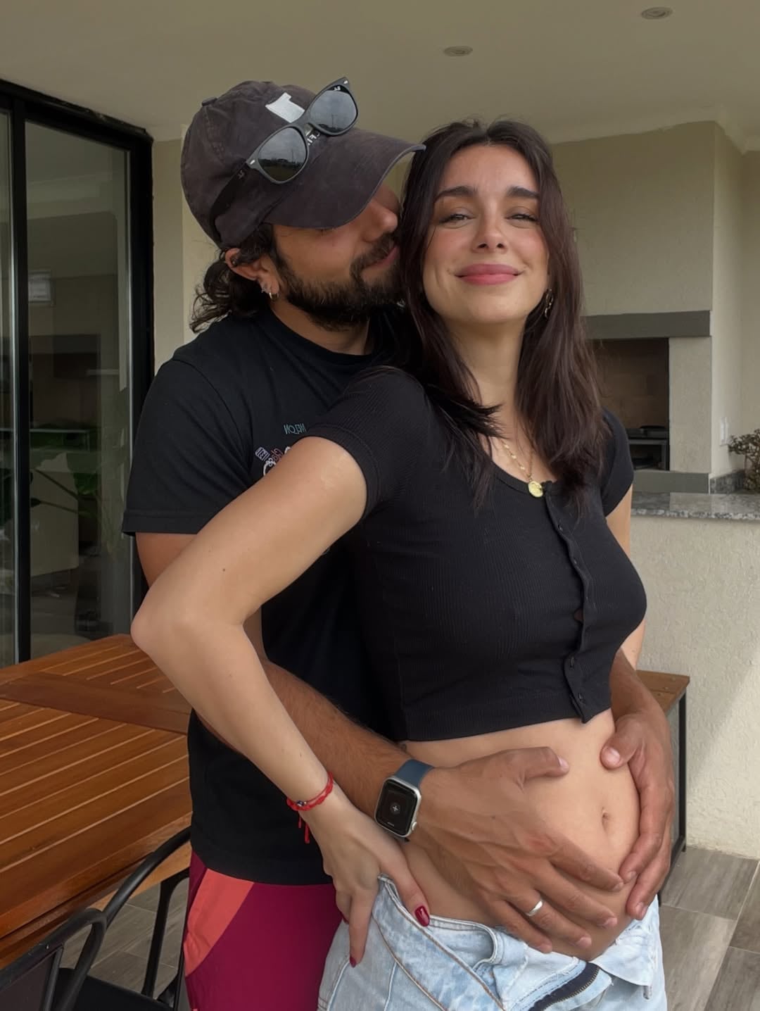 Thiago y su novia Nanu esperan para los próximos meses un hijo, que convertirá a Batistuta en abuelo por tercera vez