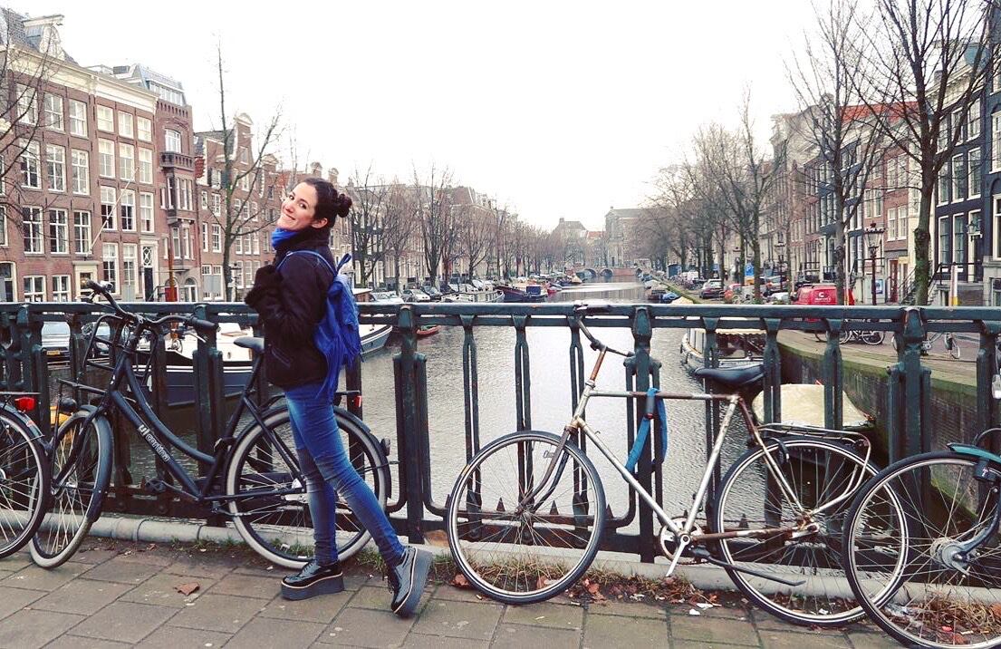 Daniela ya se había acomodado a Ámsterdam, cuando le tocó volver a empezar una vez más