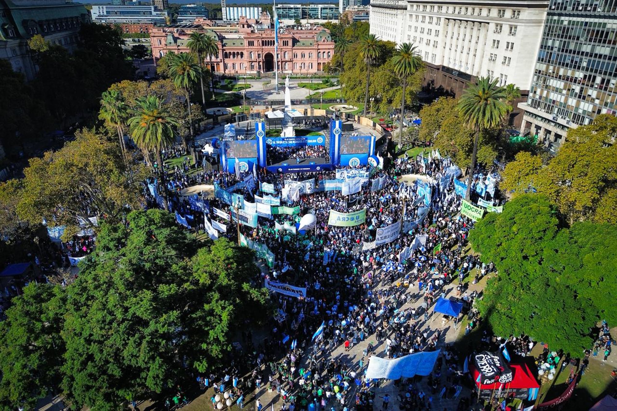 Marcha, de la CGT, a Plaza de Mayo; en contra la Reforma Laboral. Al conmemorarse, mañana, el 1 de mayo el