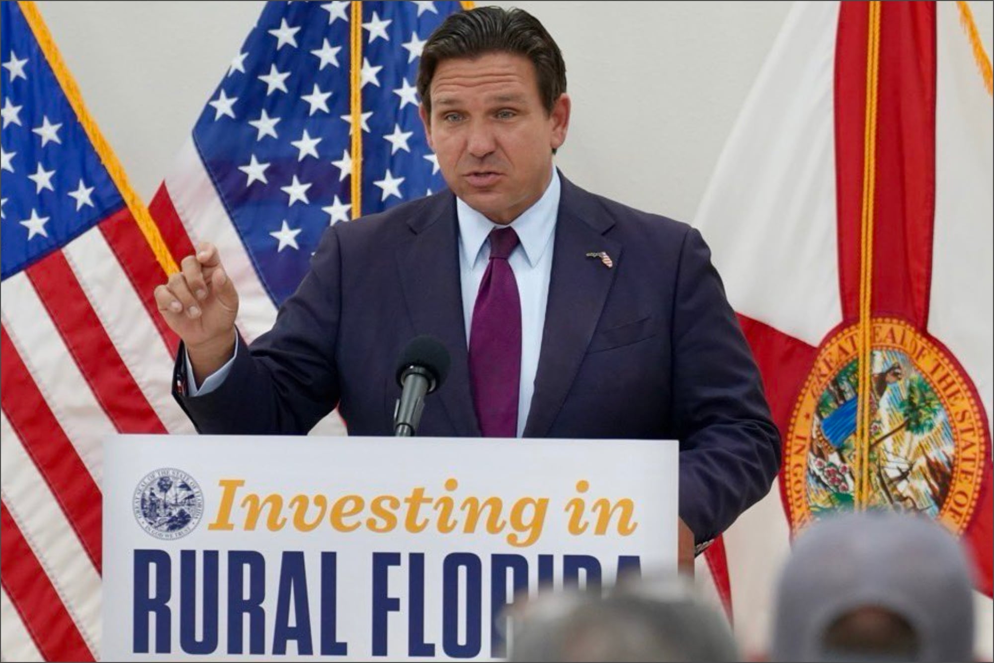 El memorando EOM 26-01 del FDOT incluye autopistas interestatales como la I-10 y la I-75