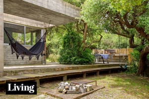 Por su calma, una casa de veraneo en La Pedrera se transformó en sede de encuentros permanentes