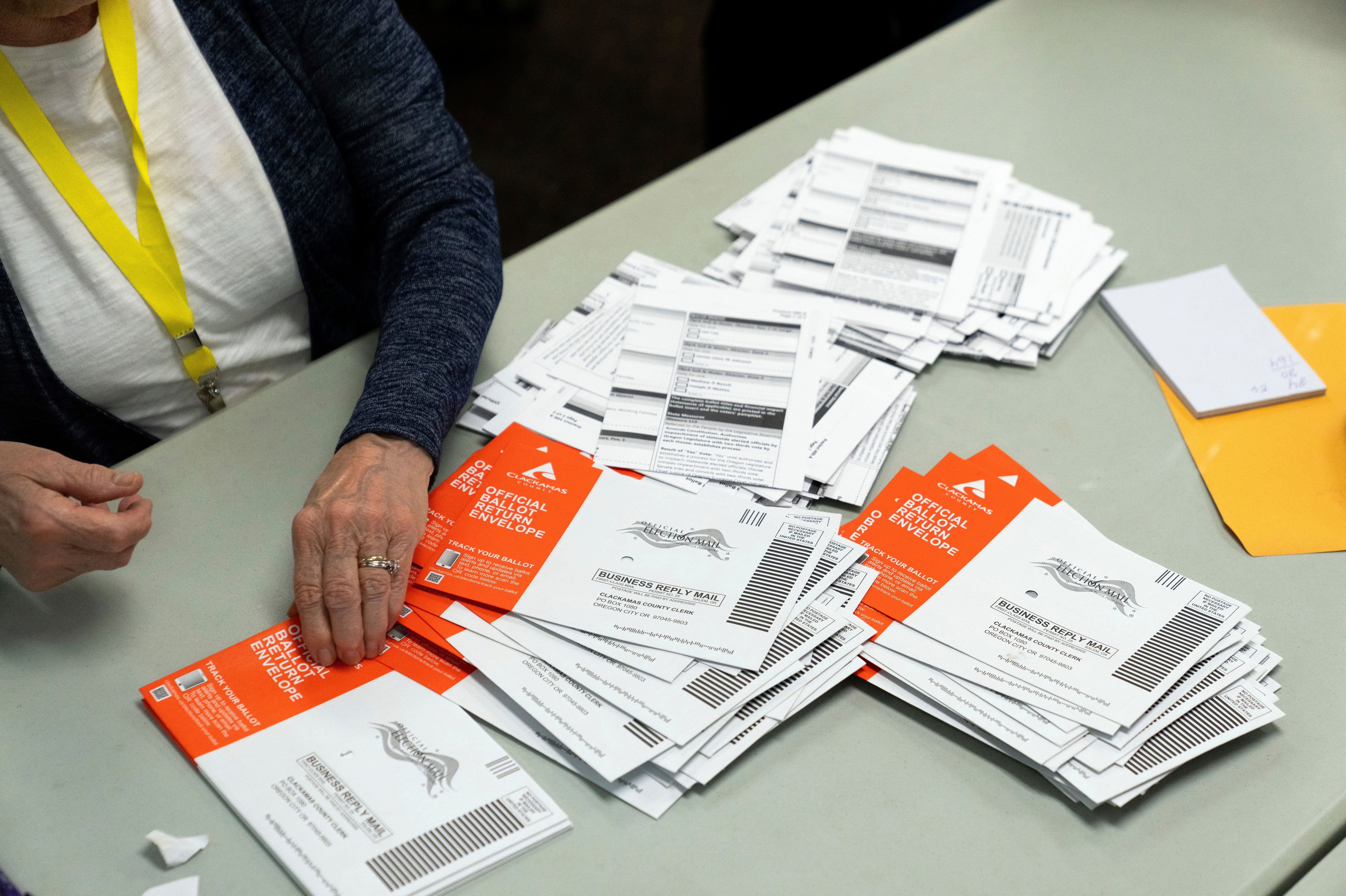 Los sondeos estatales más recientes muestran una contienda mucho más reñida