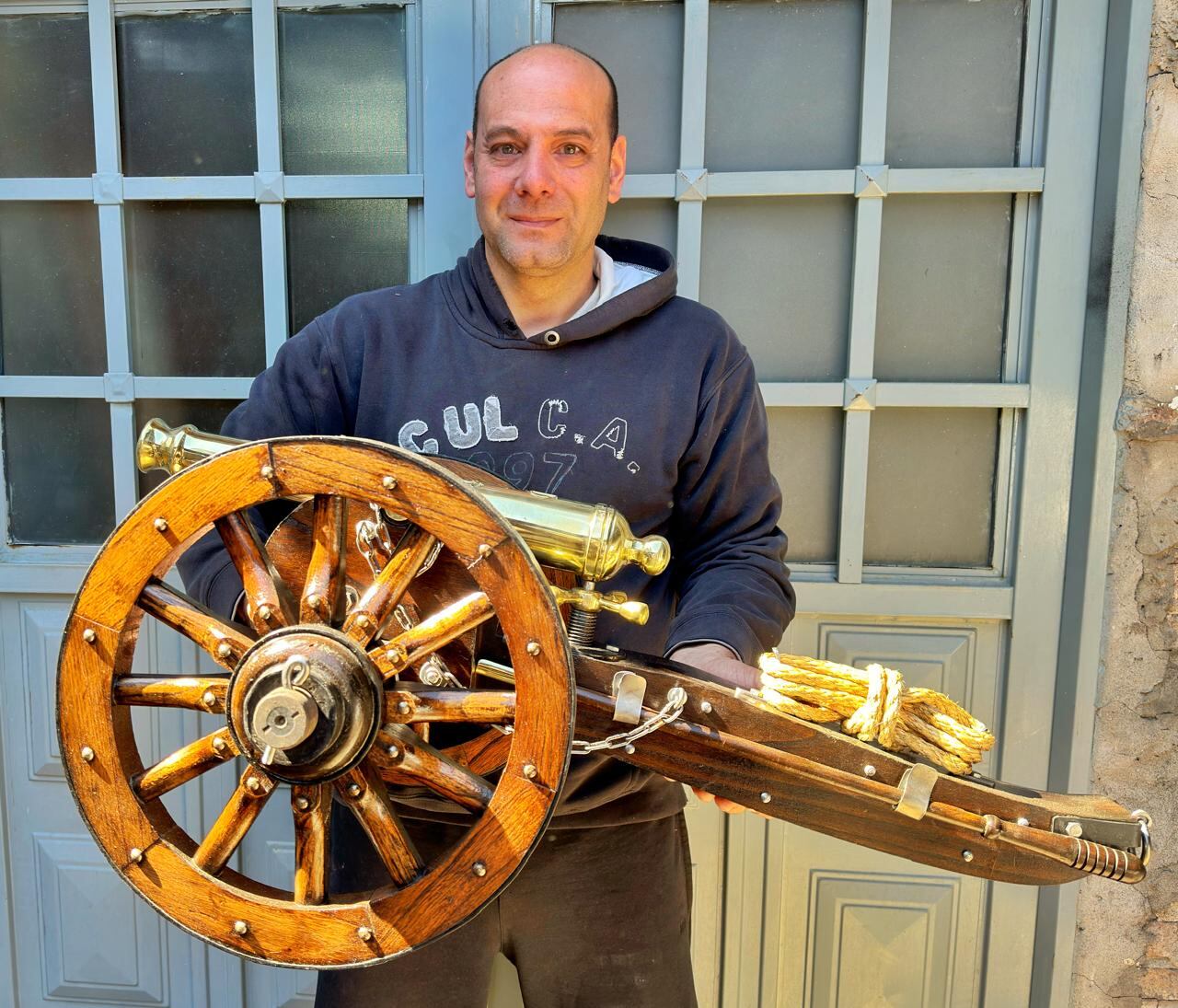 Martín Gatto heredó la pasión de padre por las armas