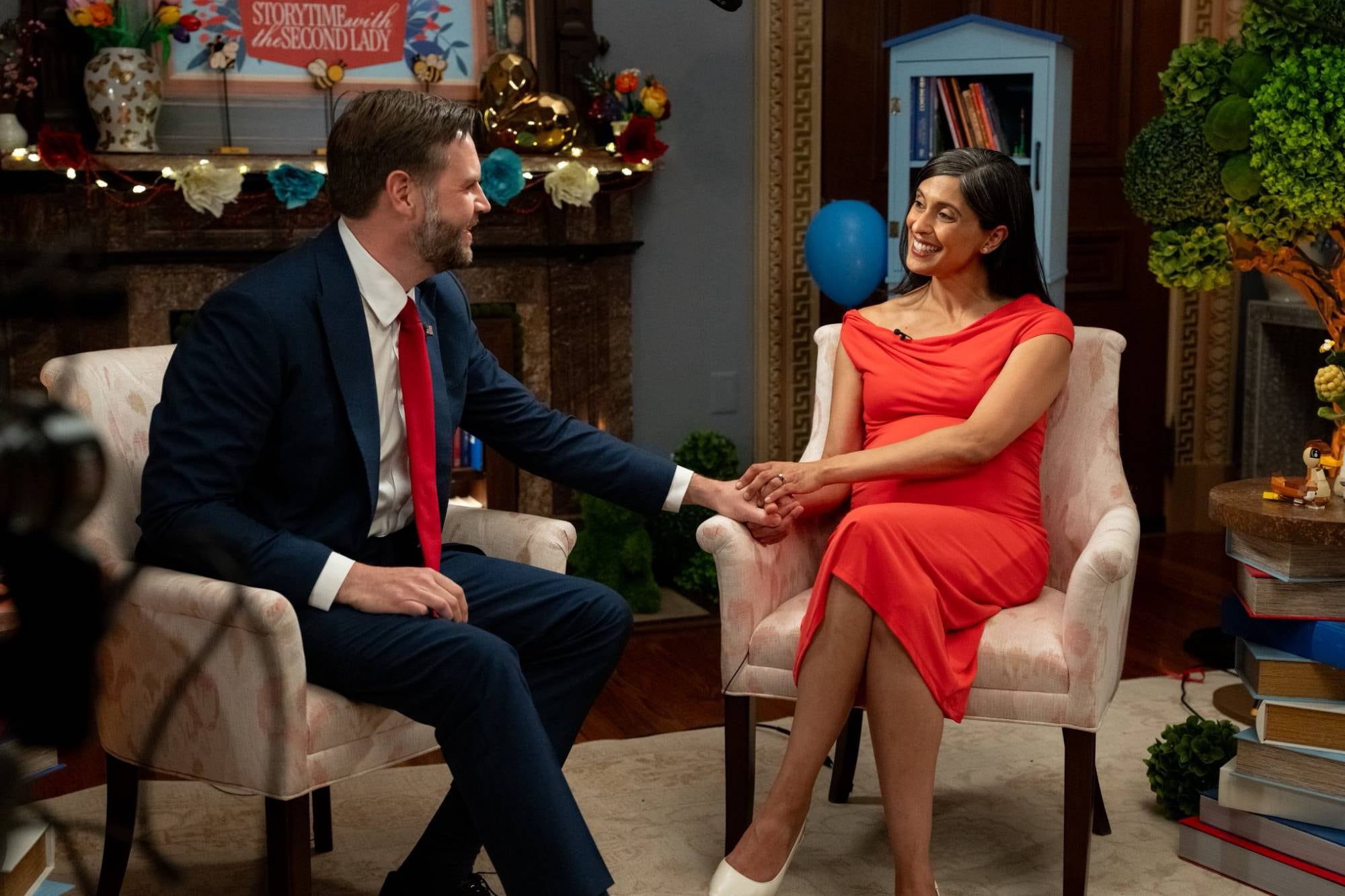 El origen inmigrante de la esposa de JD Vance que nació en California y acaba de tener su cuarto hijo