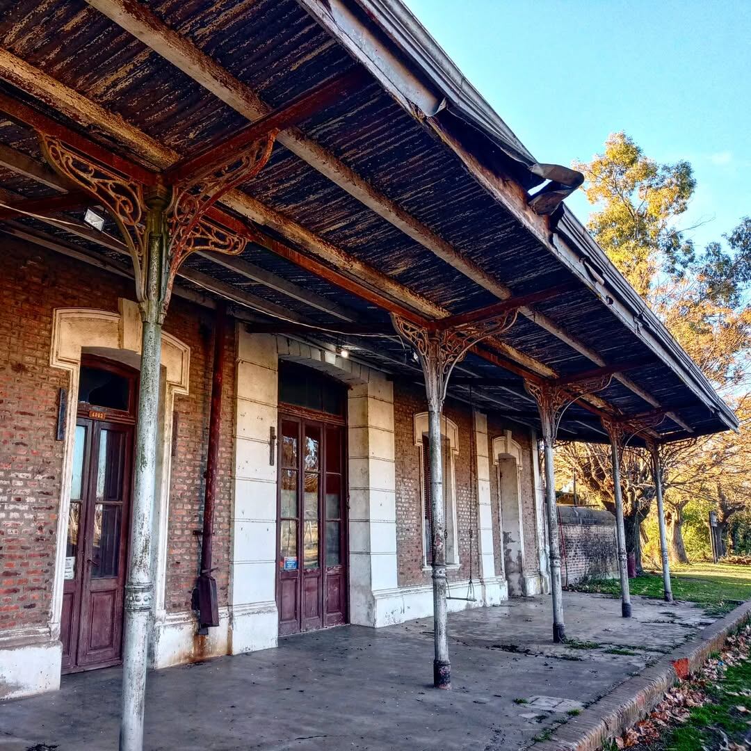 Se trata de un destino con historia y aire libre, ideal para desconectar en Semana Santa (Foto: Instagram @pueblosyciudades8)