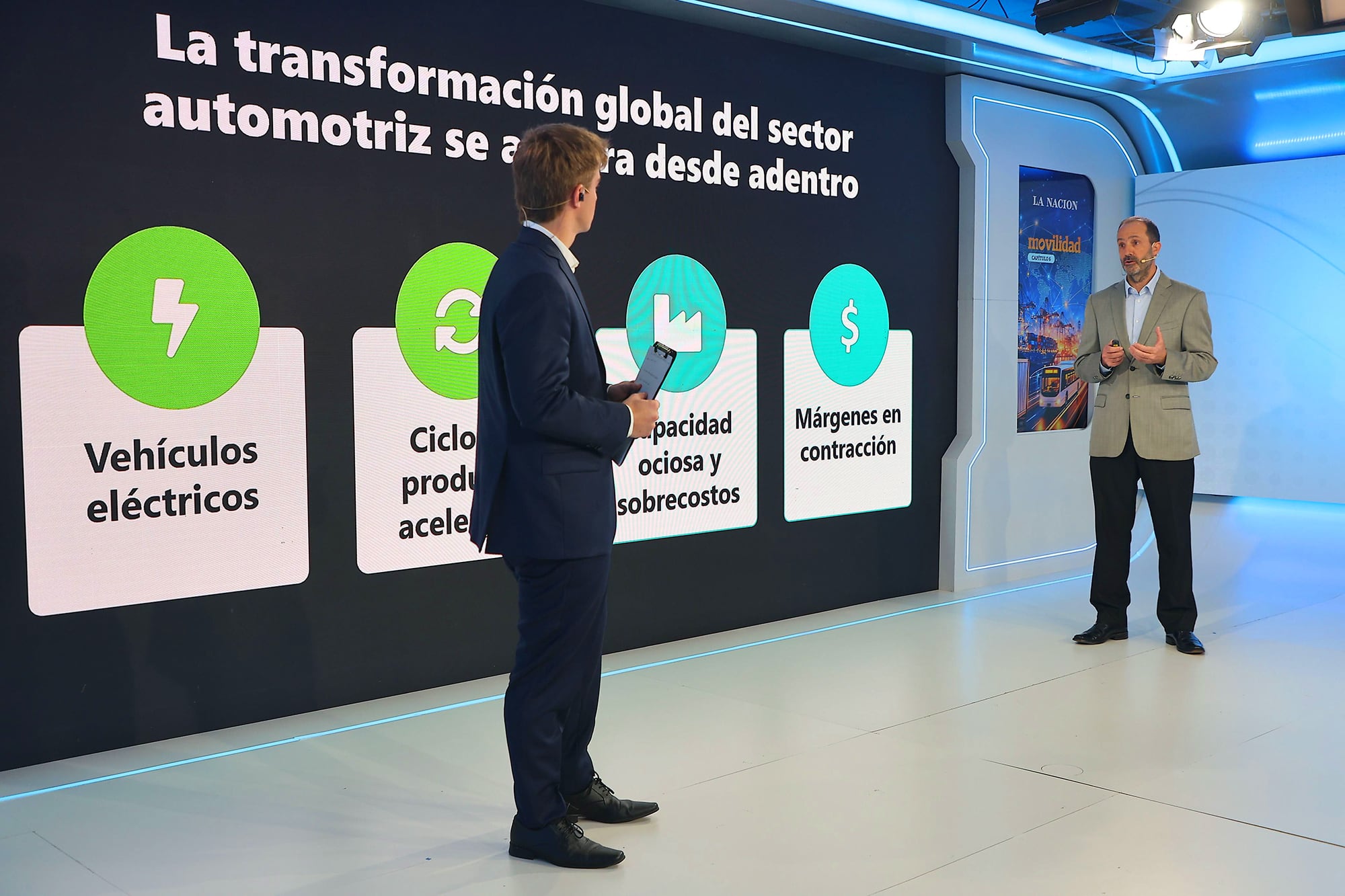 Iñaki Zurueta (LA NACION) y Andrés Civetta (especialista en movilidad de la consultora Abceb)